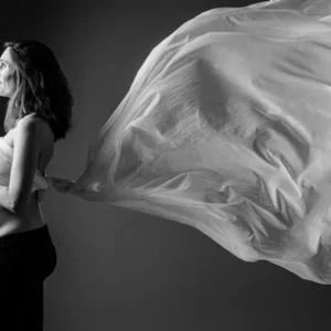 photographe portrait &agrave; Grenoble, photo grossesse en studio photo
