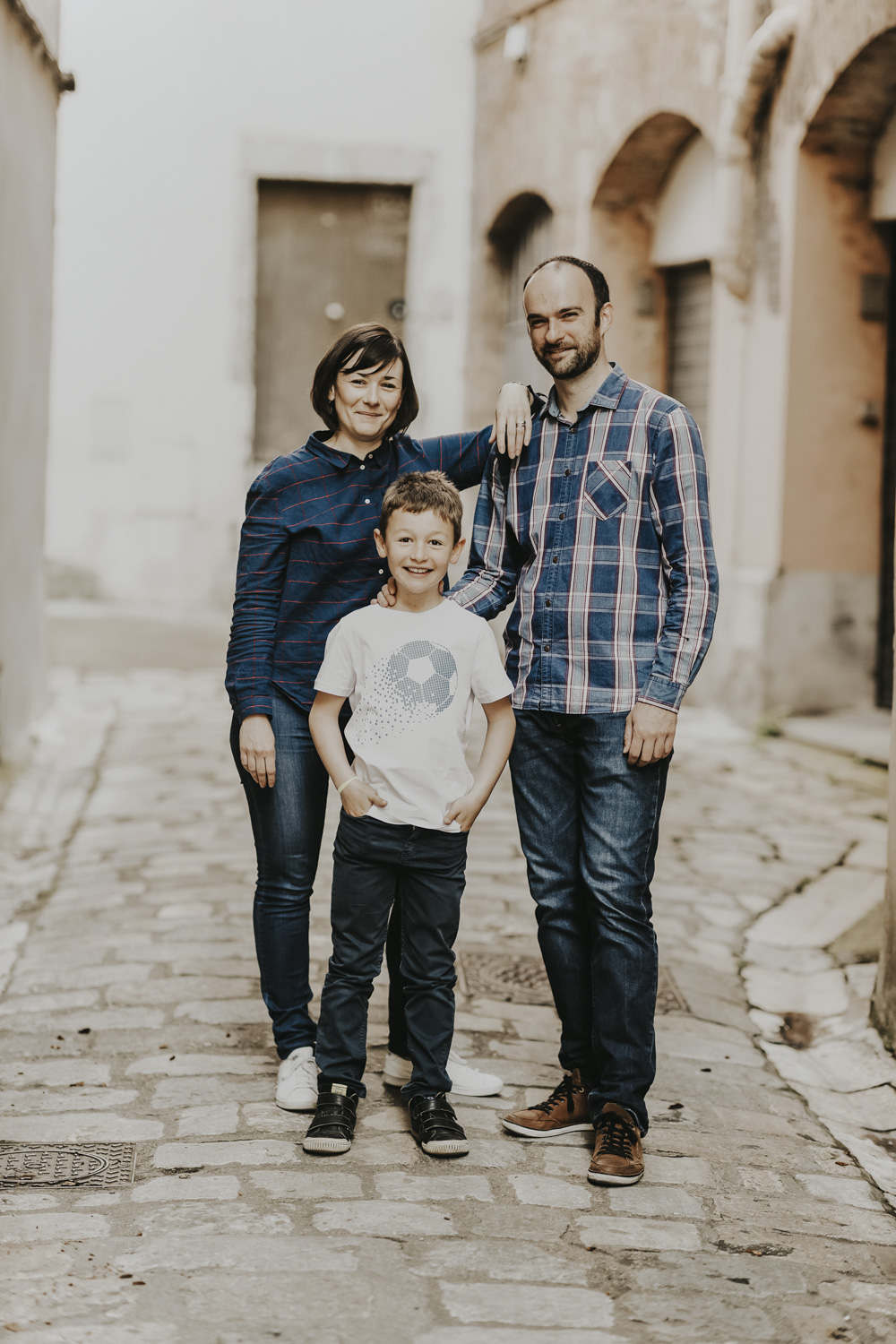 photo en famille dans le quartier italien de Grenoble