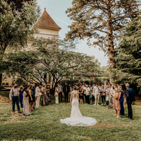 photo de mariage au Château de Chaulnes à Noyarey