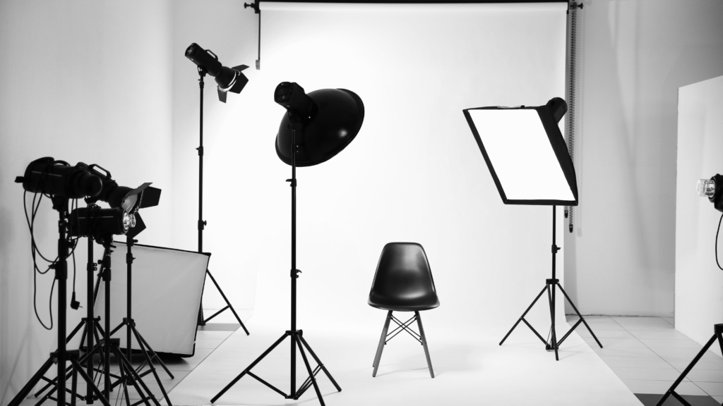 Éclairage installé dans un studio photo