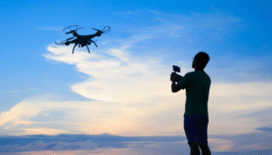personne qui fait du drone
