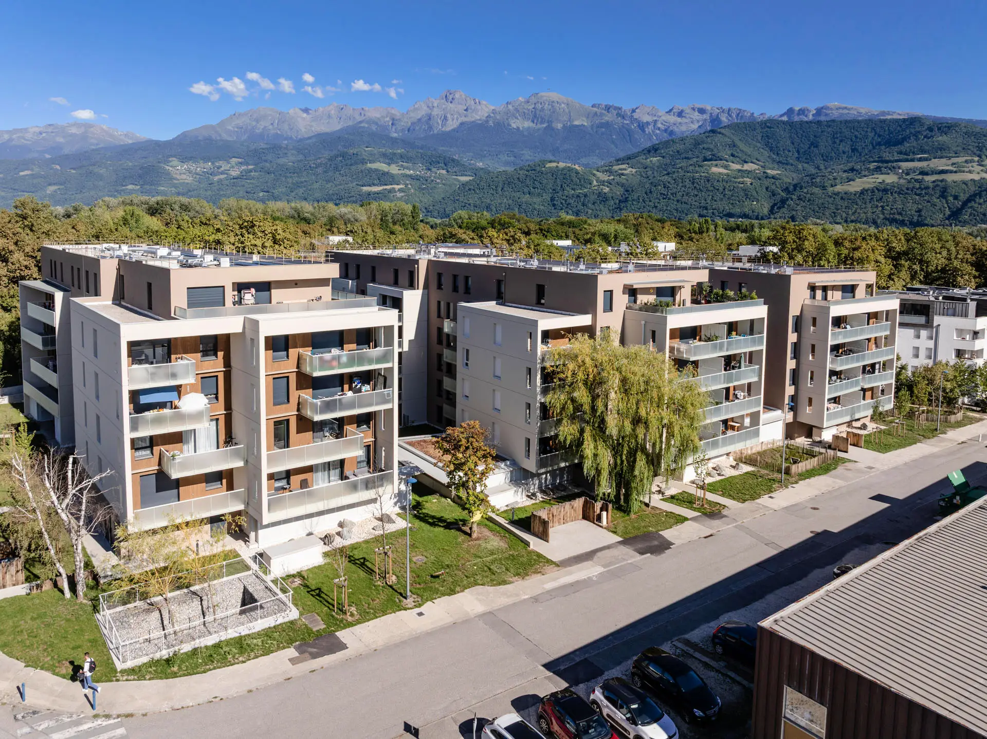 photo d'ensemble immobilier photographi&eacute; par drone &agrave; Meylan